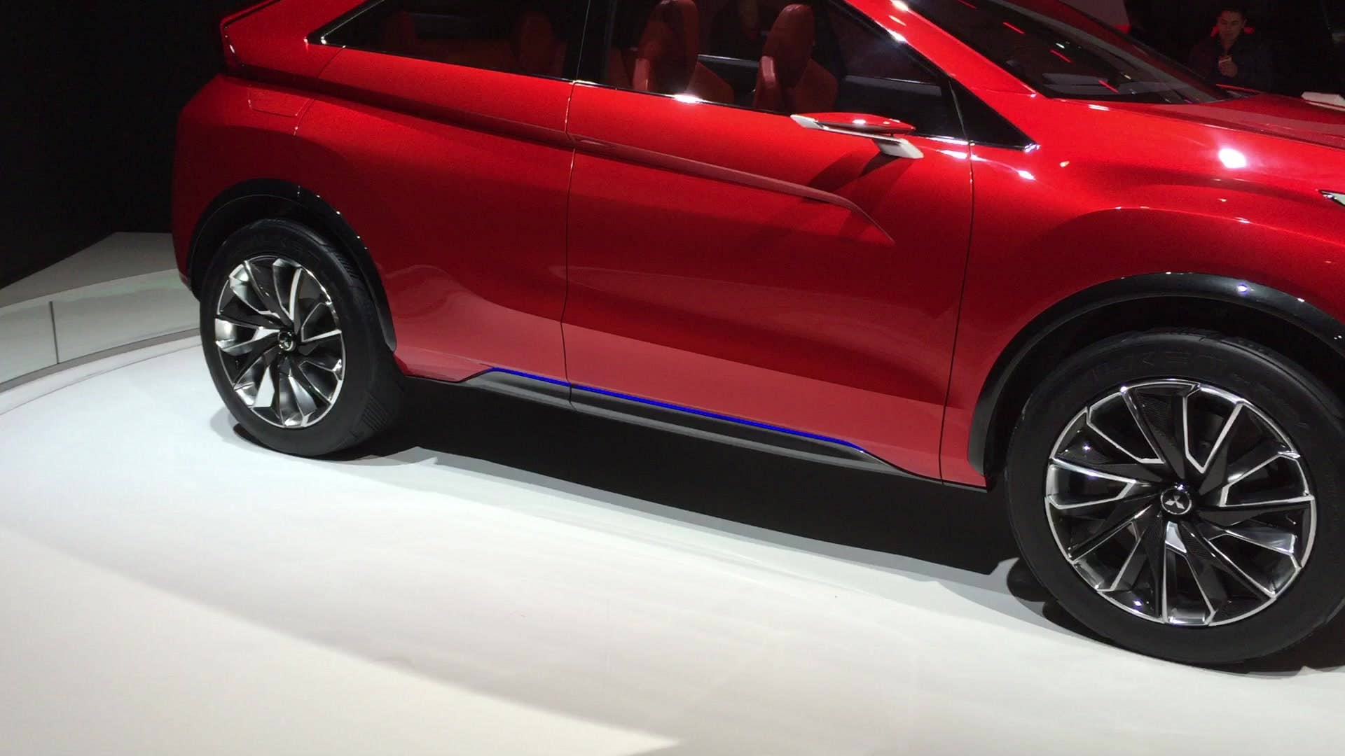 Mitsubisi XR PHEV II | 2015 Geneva Motor Sow | Autoblog Sort Cuts