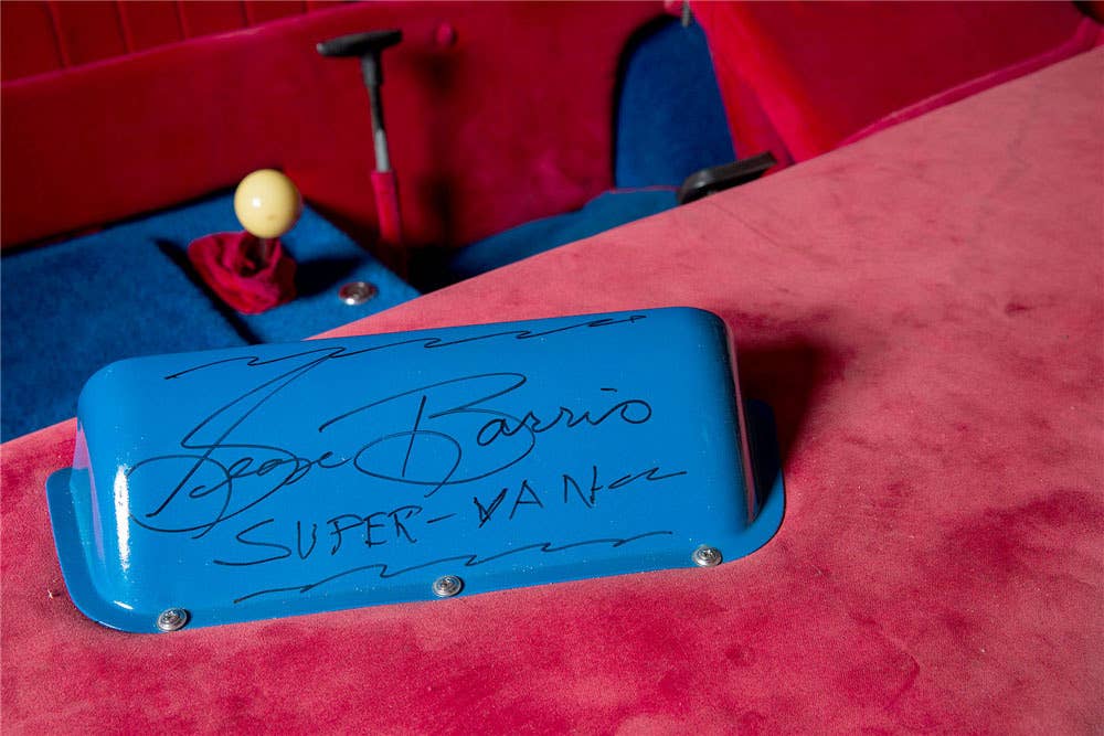 barris supervan signature
