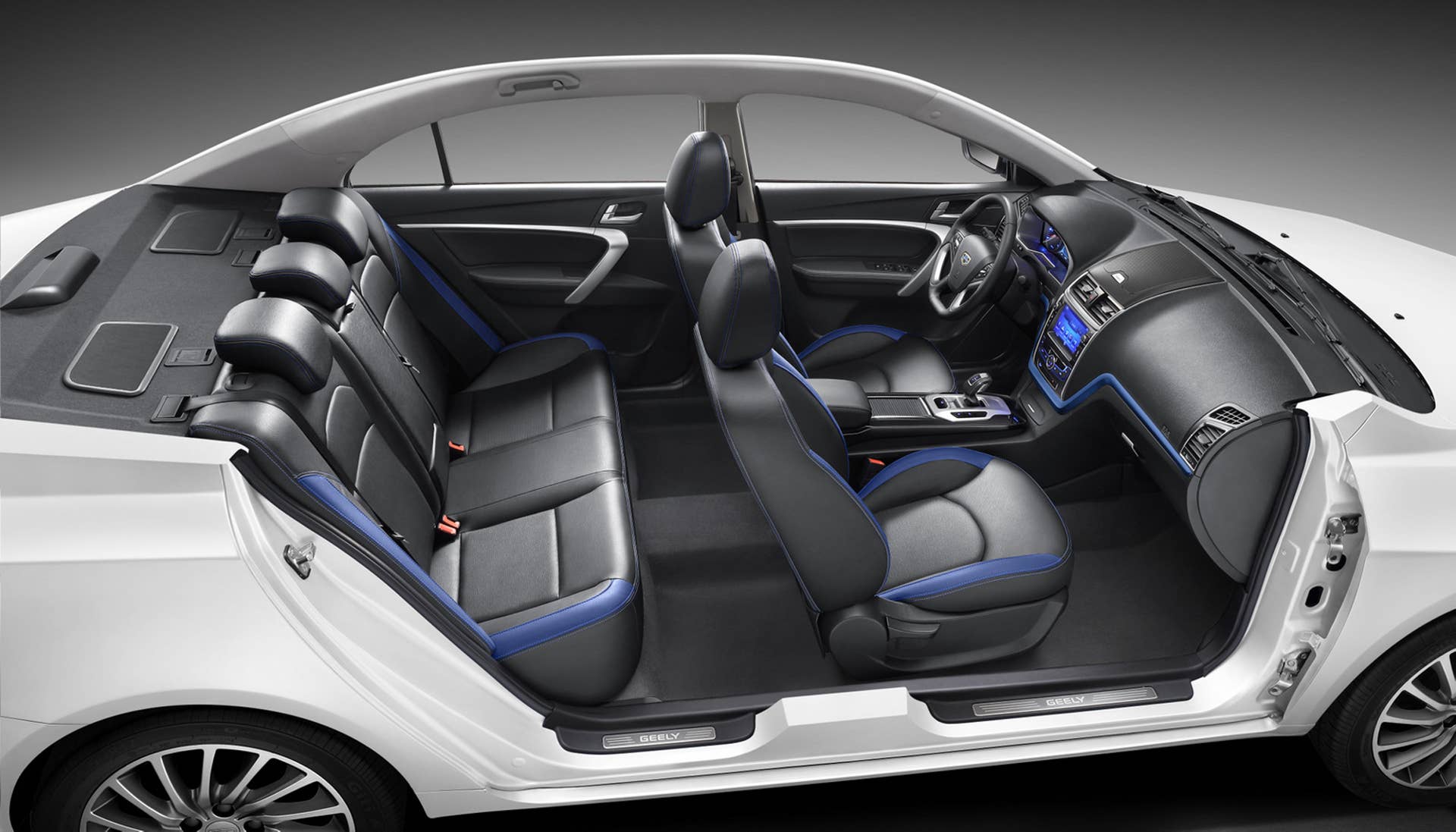 Geely Emgrand EV interior