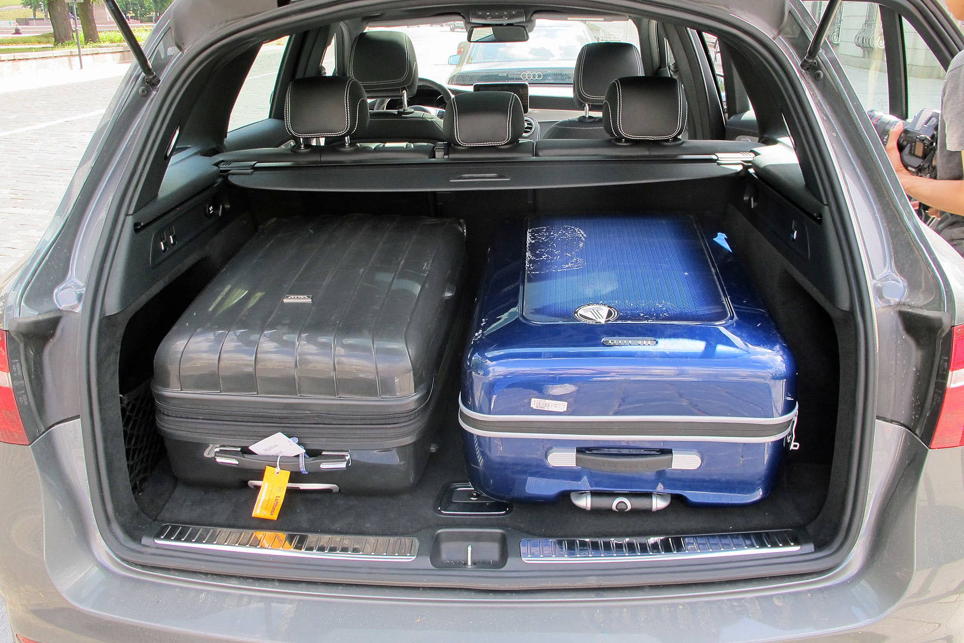 2016 Mercedes-Benz GLC250 rear cargo area