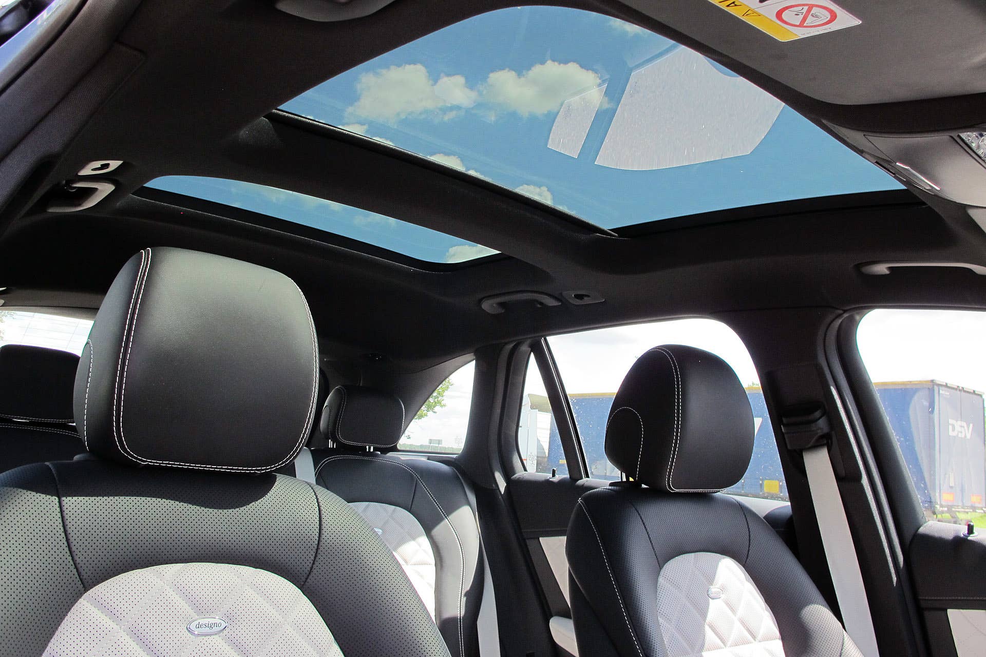 2016 Mercedes-Benz GLC250 moon roof
