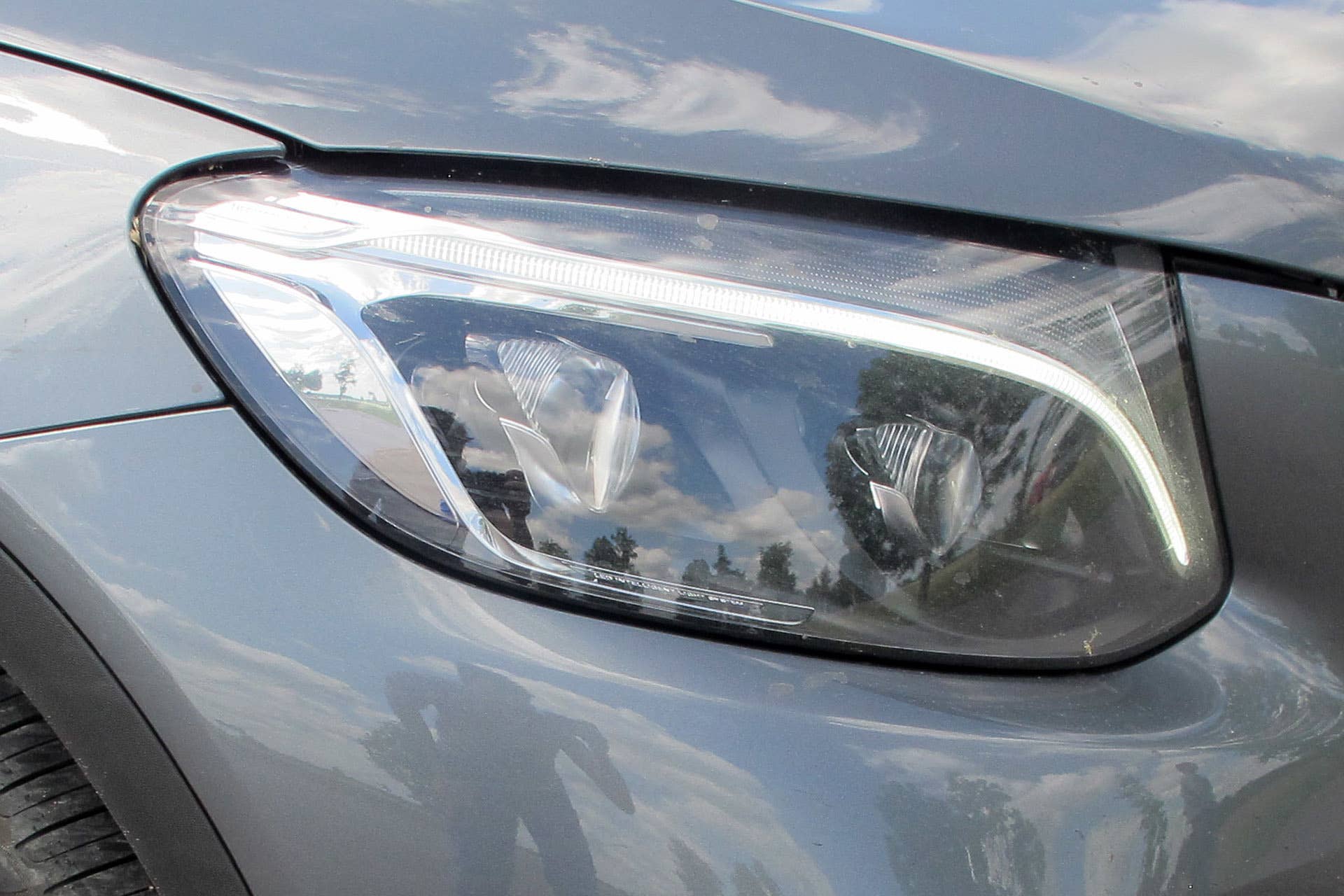 2016 Mercedes-Benz GLC250 headlight
