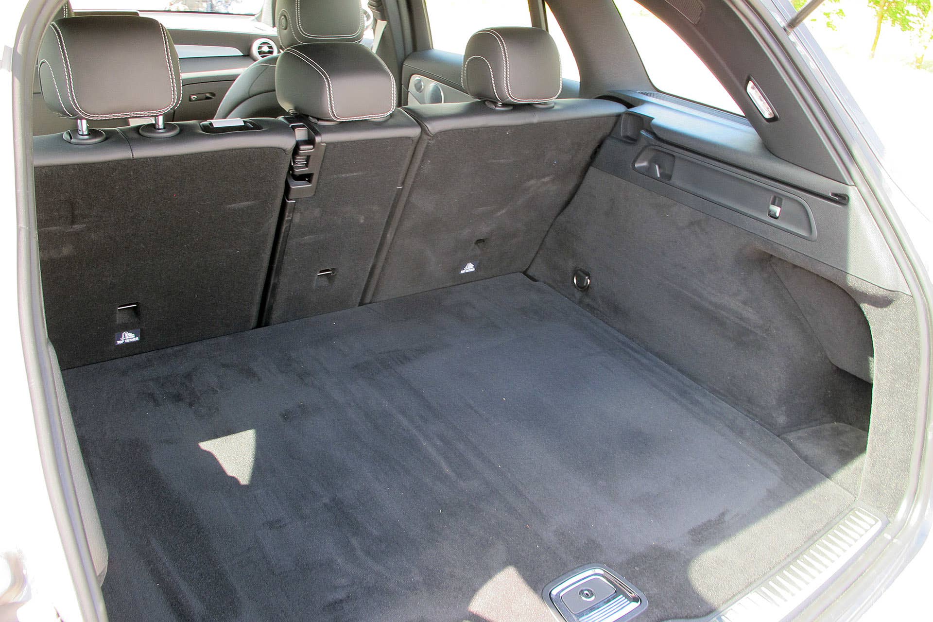 2016 Mercedes-Benz GLC250 rear cargo area