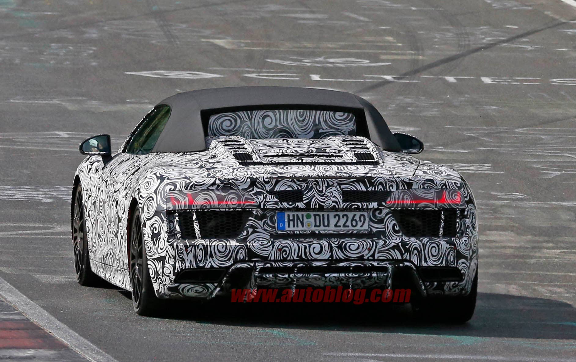 Audi R8 Spyder rear