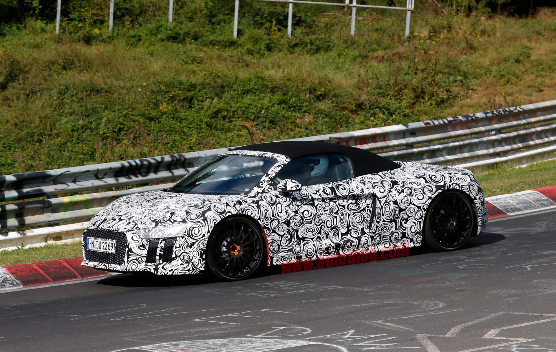 Audi R8 Spyder front 3/4 Nurburgring