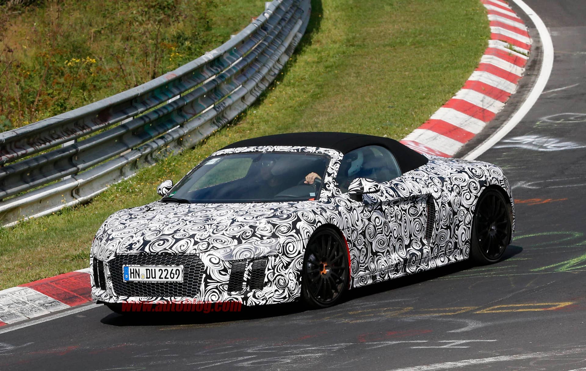 2017 Audi R8 Spyder front 3/4 track