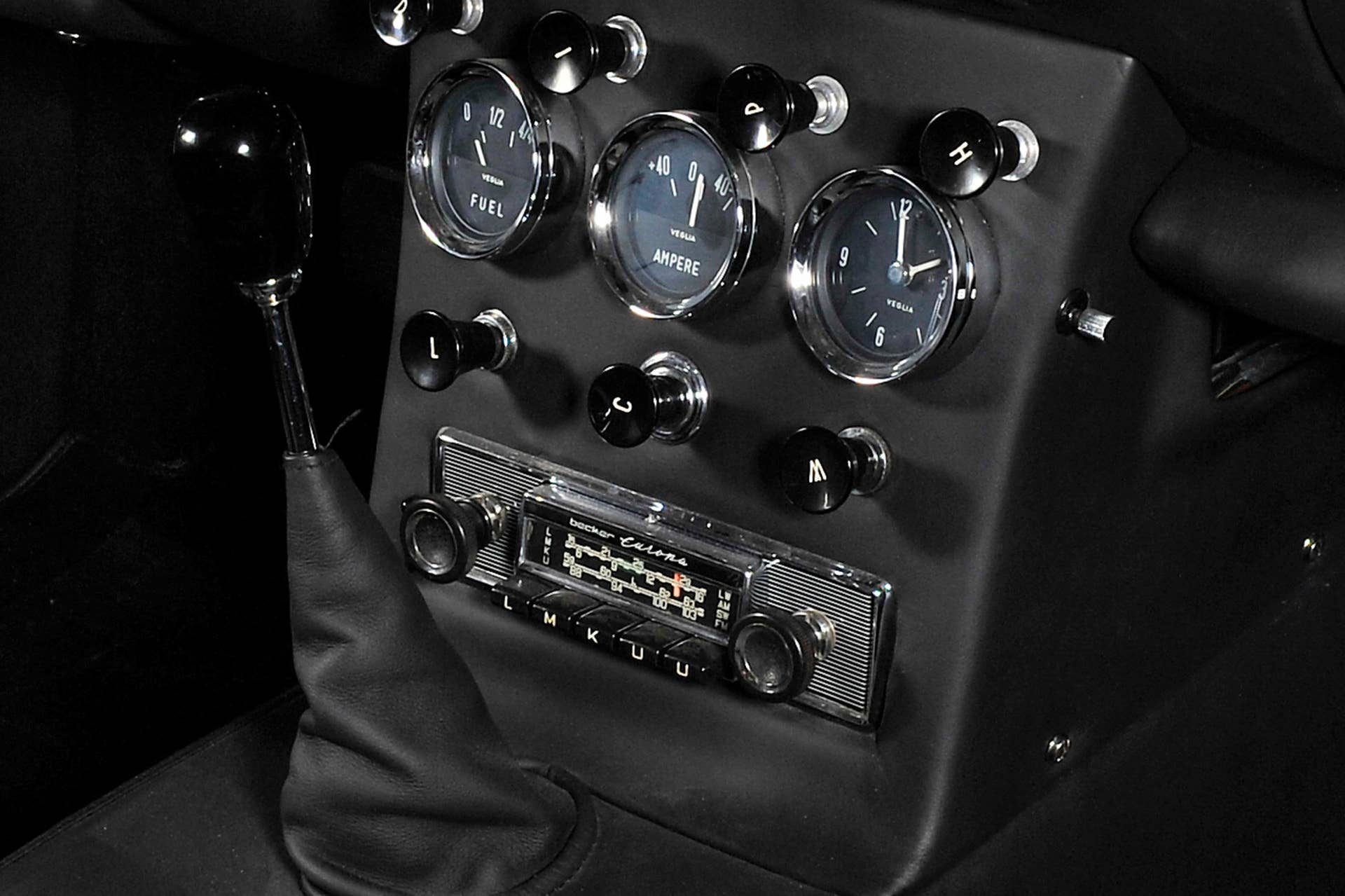 1962 Ferrari 400 Superamerica Aerodinamico center console shifter