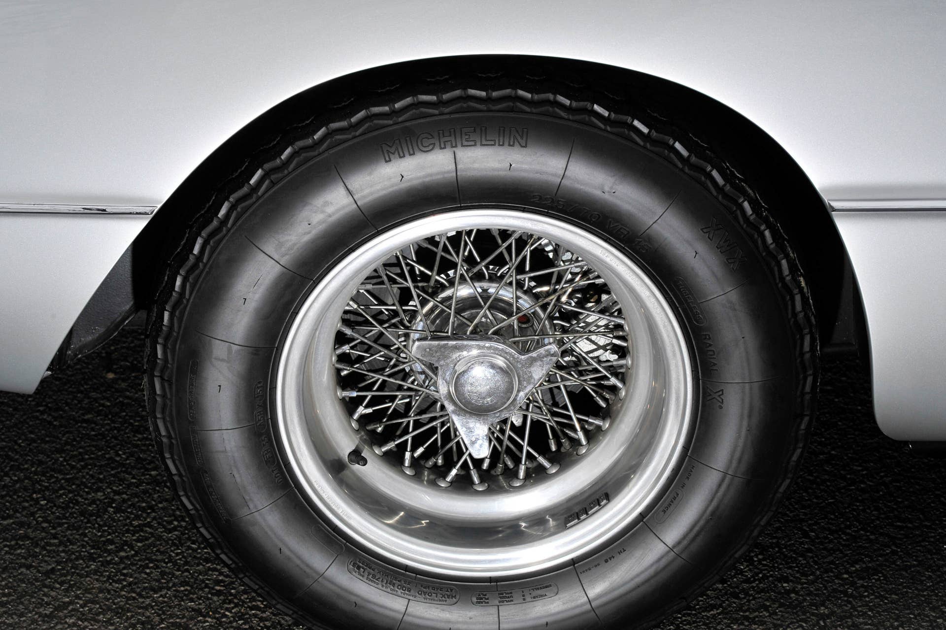 1962 Ferrari 400 Superamerica Aerodinamico rear wheel