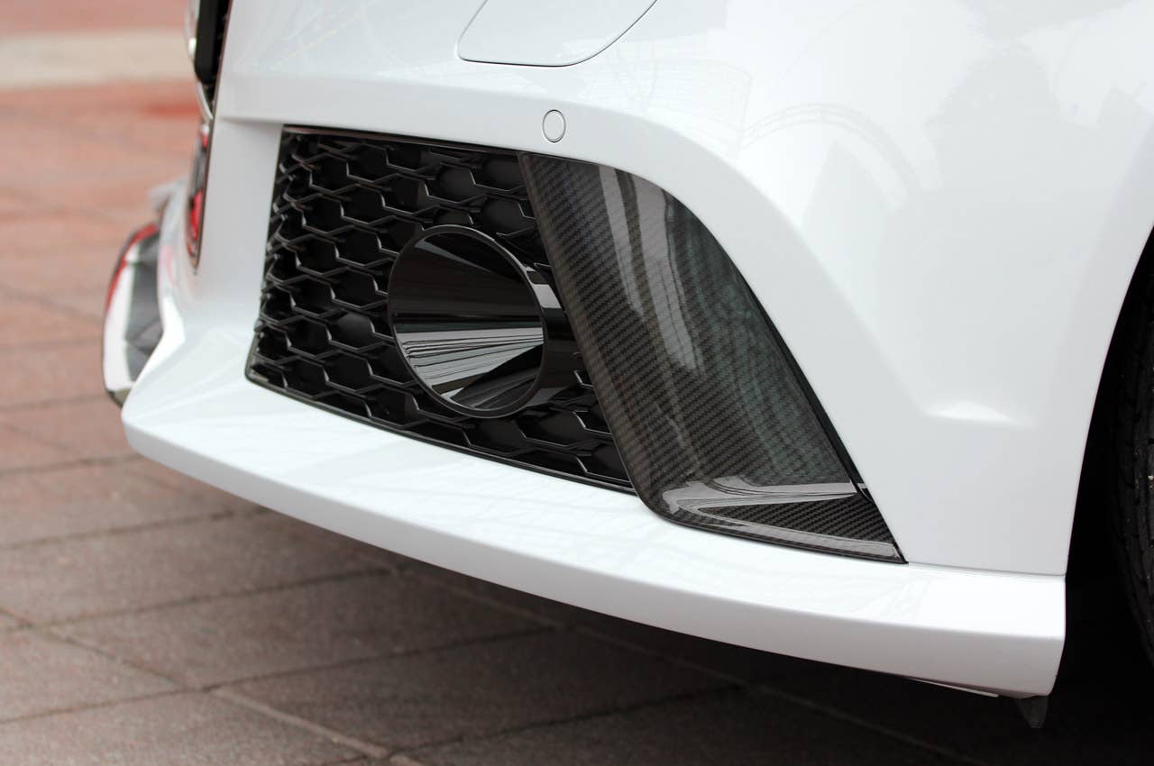 2013 Audi RS6 Avant fog light