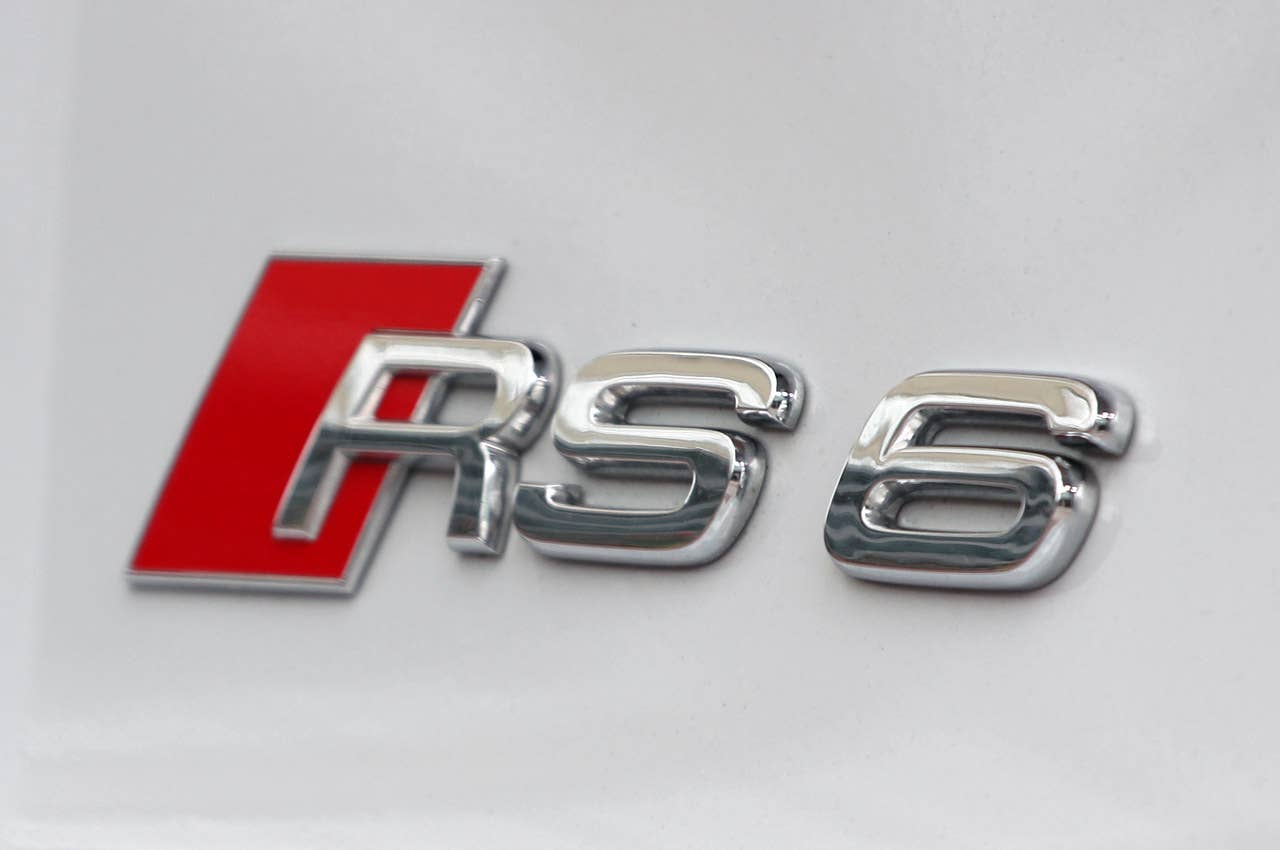 2013 Audi RS6 Avant badge