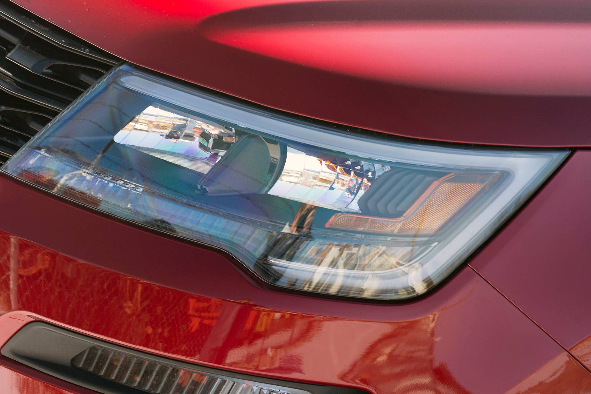 2016 Ford Explorer Sport headlight