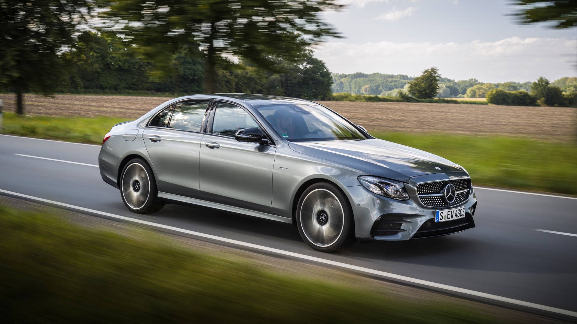 2017 Mercedes-Benz E43 profile