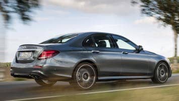 E 43 4MATIC Limousine selenitgrau; Leder: Nappa AMG schwarz mit roten ZiernähtenLeather: Nappa AMG black withred topstichingAMG E 43 4MATIC Limousine/SaloonKraftstoffverbrauch kombiniert: 8,2 l/100 km, CO2-Emissionen kombiniert: 187 g/kmFuel consumption, combined: 8.2 l/100 km, CO2 emissions, combined: 187 g/km