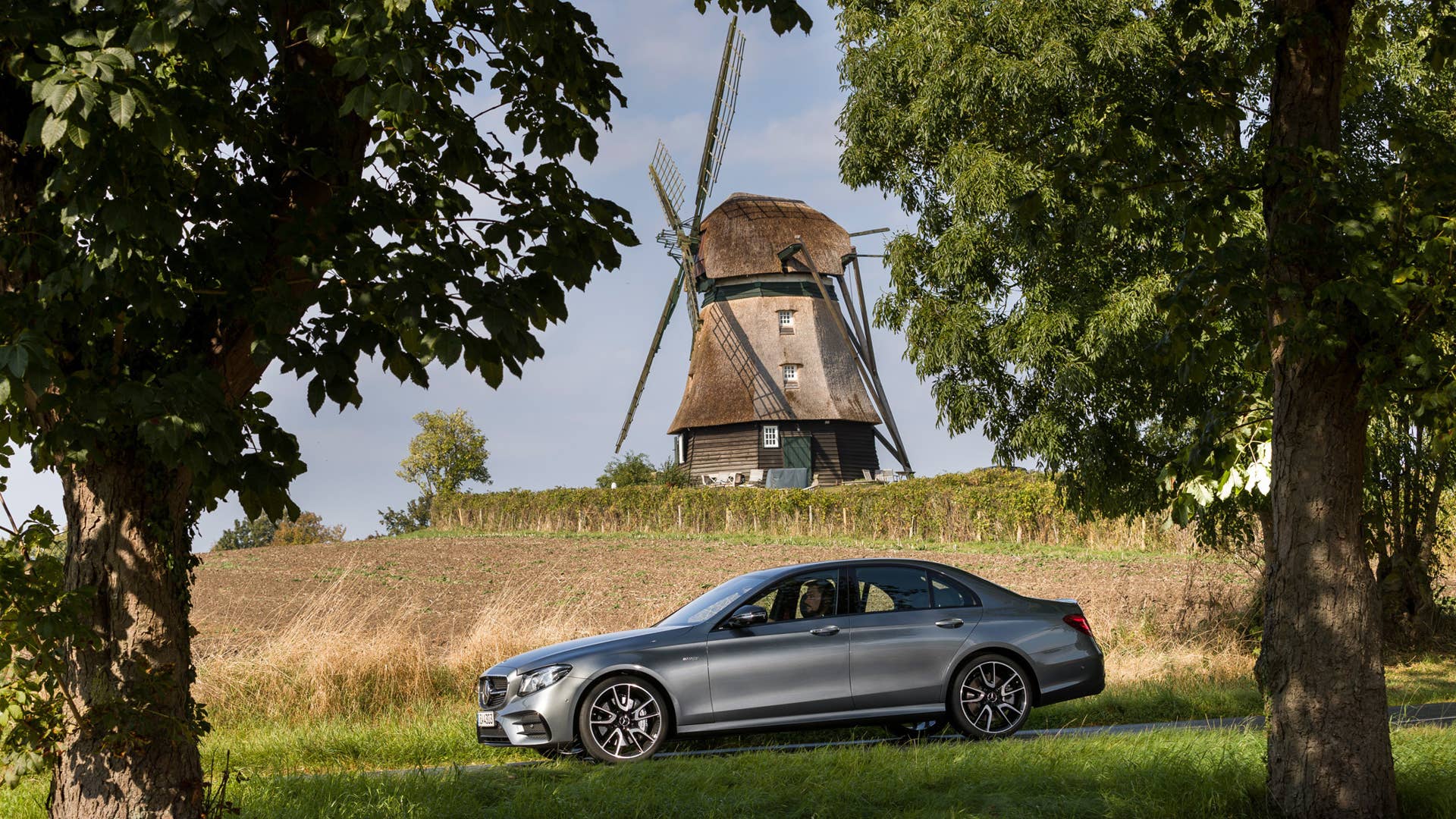 2017 Mercedes-Benz E43 windmill