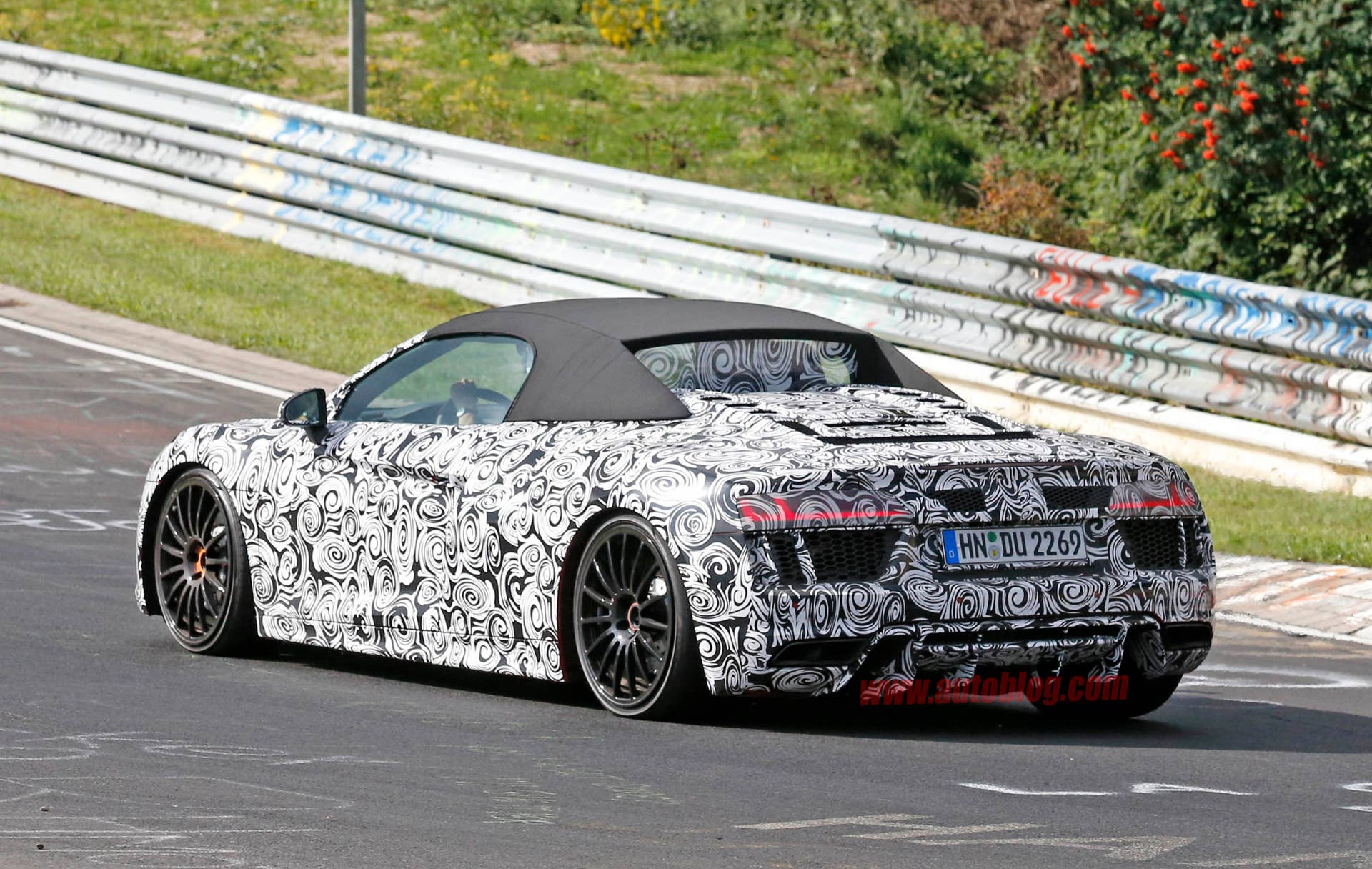 Audi R8 Spyder rear 3/4