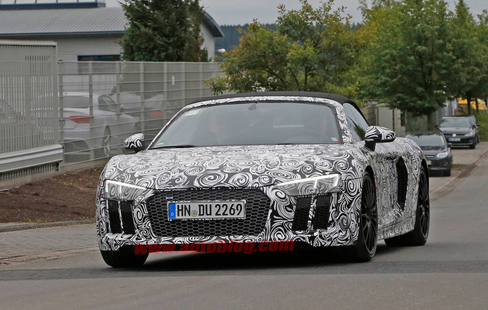 2017 Audi R8 Spyder front 3/4