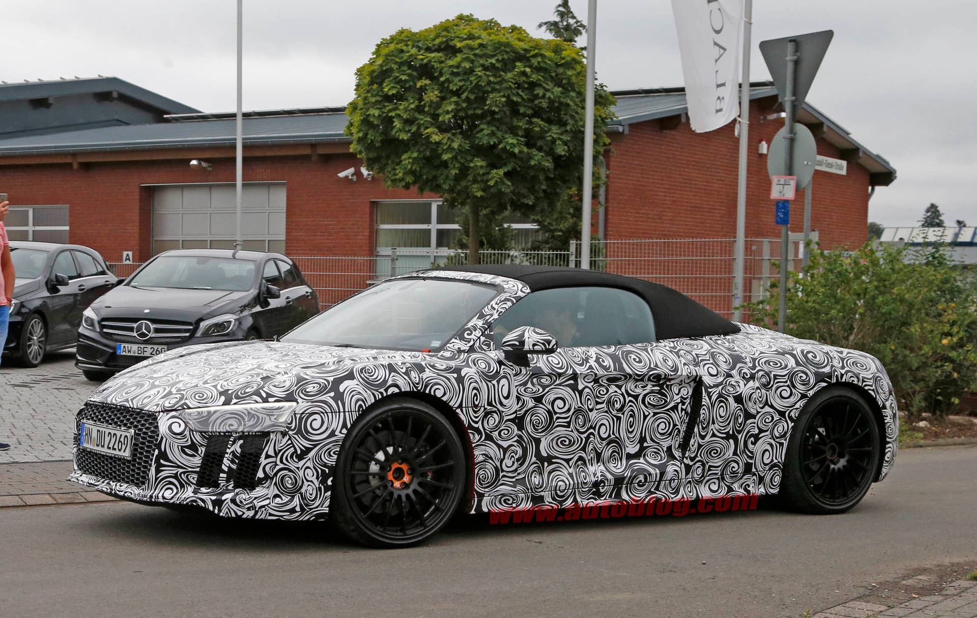 Audi R8 Spyder prototype front 3/4 Germany