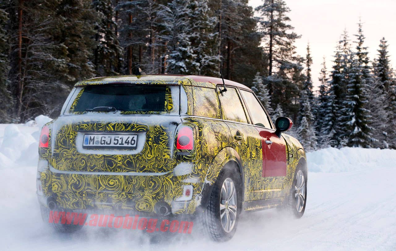 mini countryman spy shots rear detail