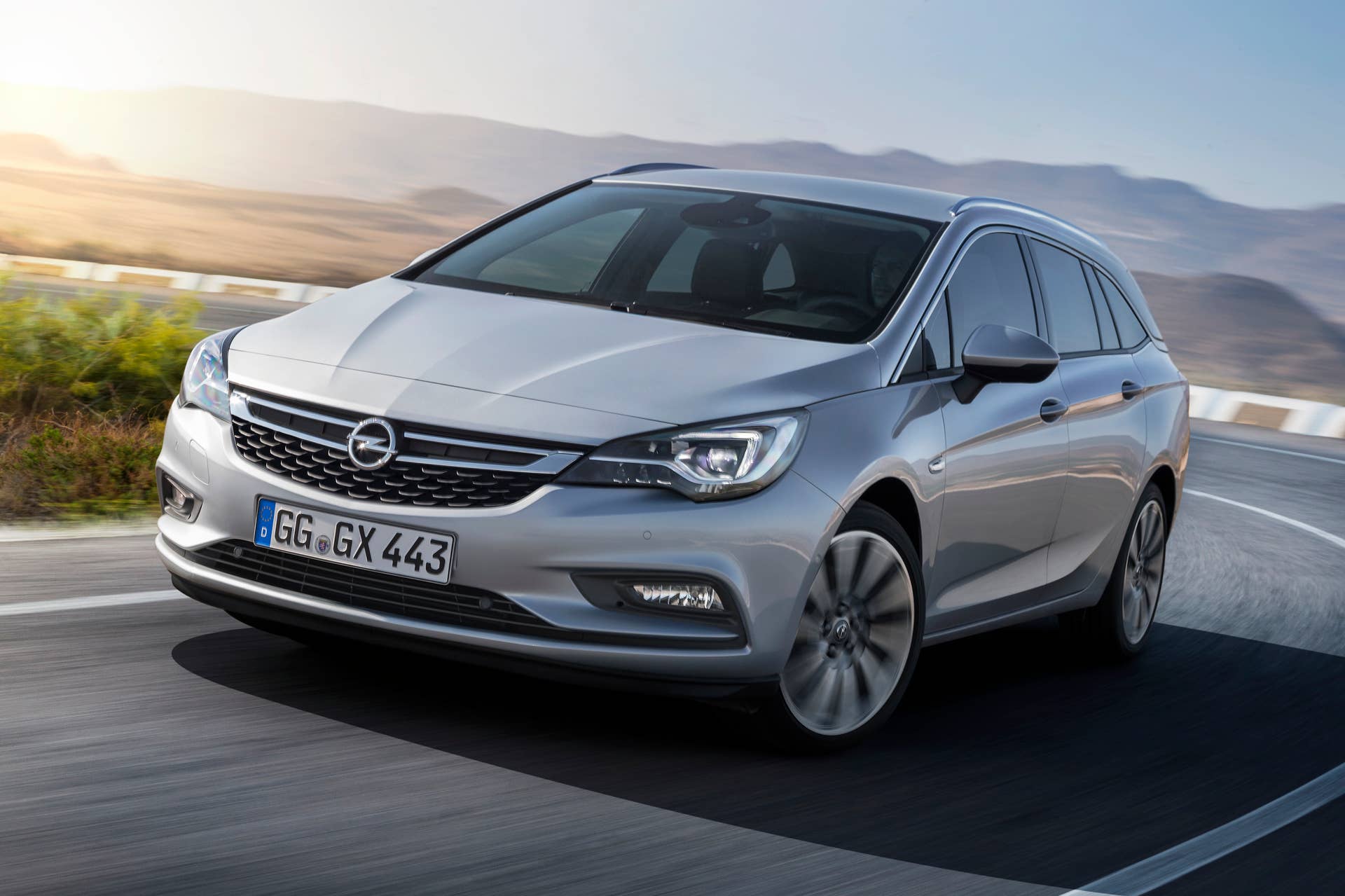 2016 Opel Astra Sports Tourer front 3/4 road moving