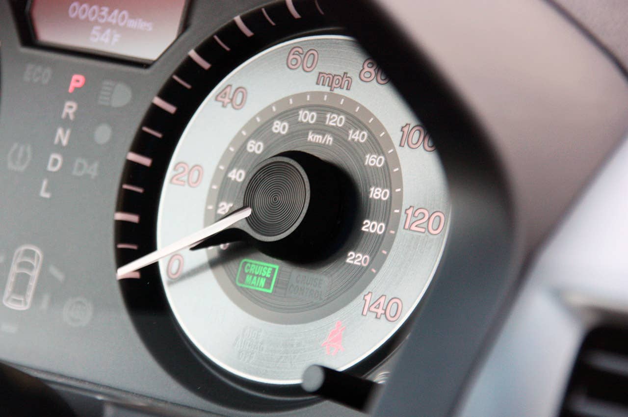 2011 Honda Odyssey speedometer