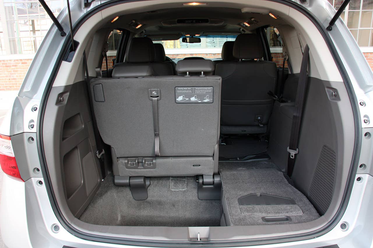 2011 Honda Odyssey rear storage area