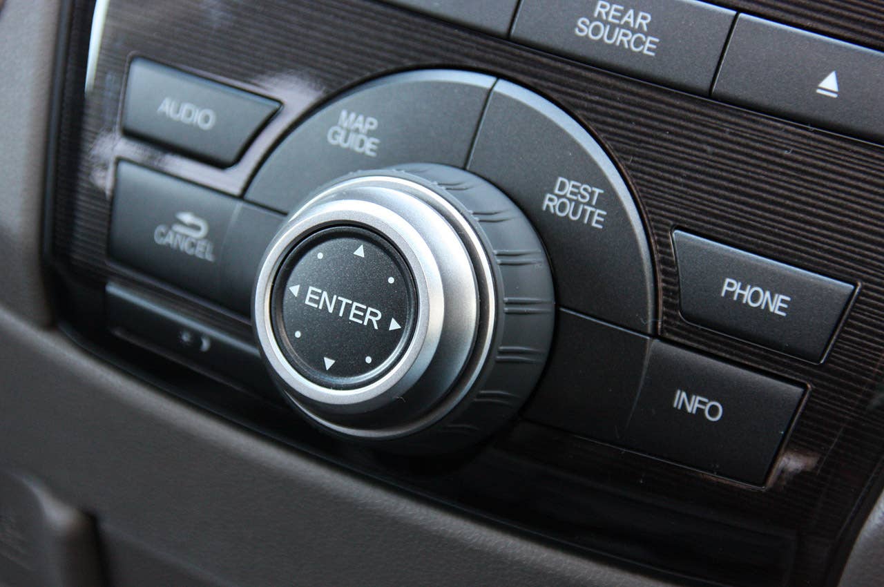 2011 Honda Odyssey navigation system controls