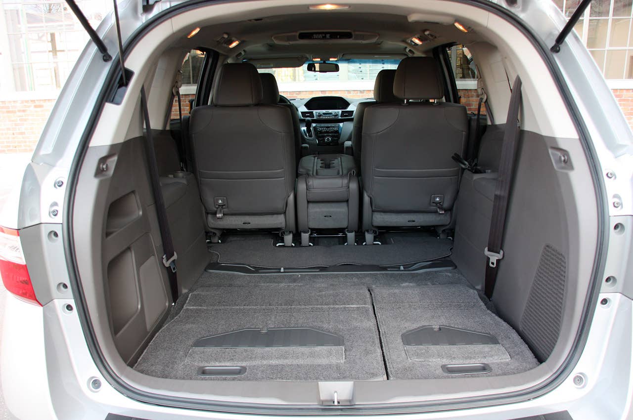 2011 Honda Odyssey rear storage area