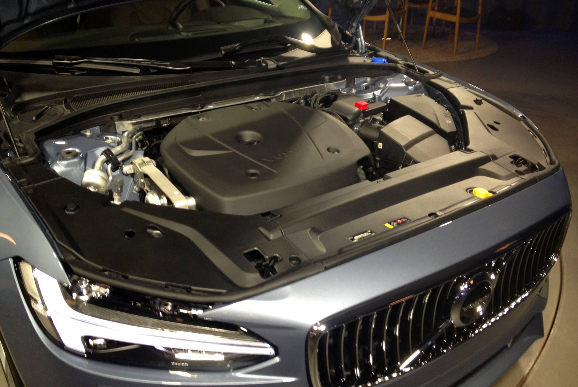 2017 Volvo S90 live reveal engine bay