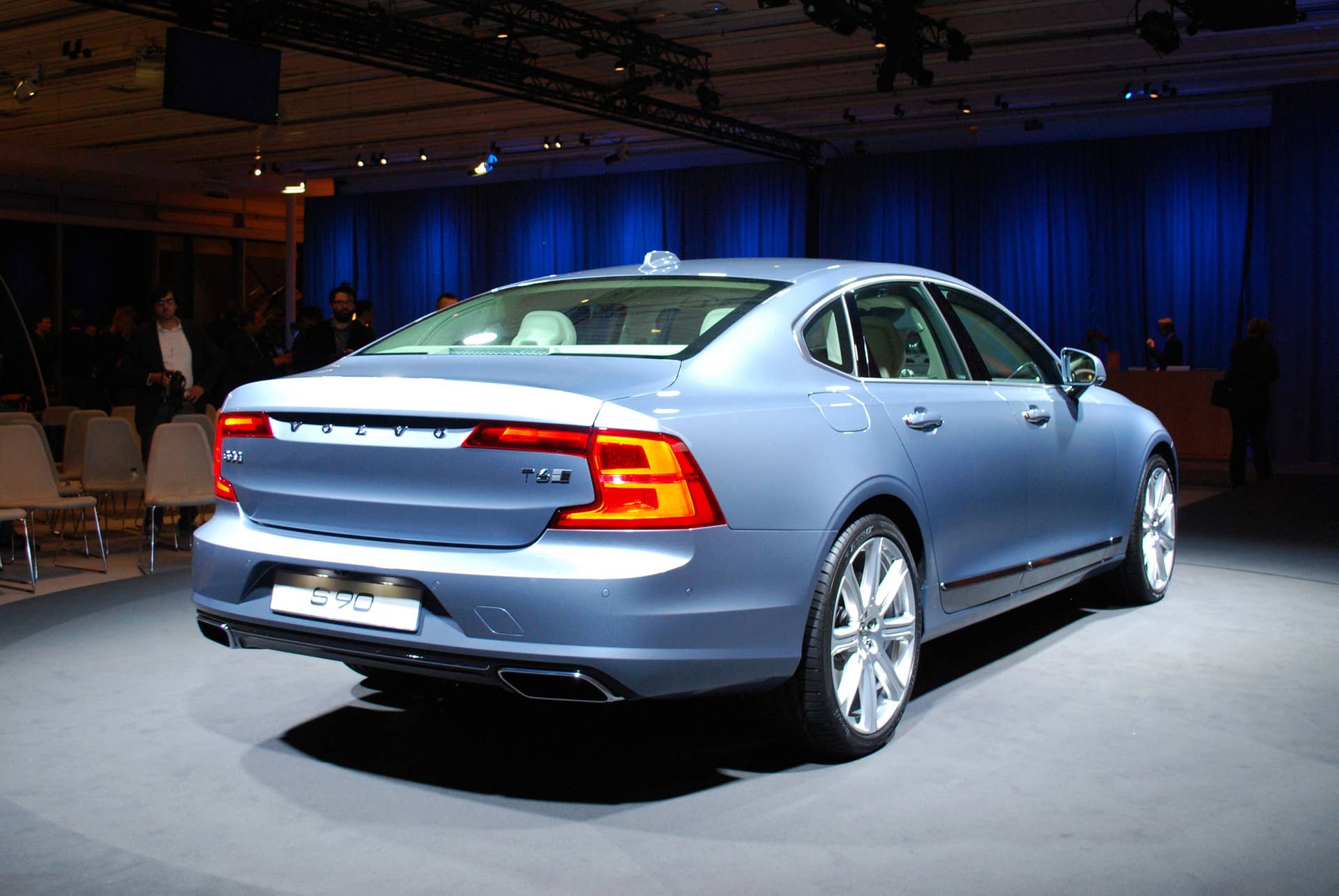 2017 Volvo S90 live reveal rear 3/4