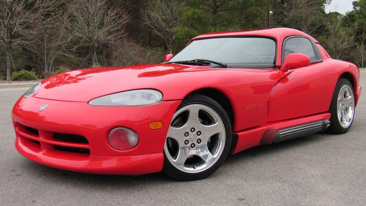 Dodge Viper red front
