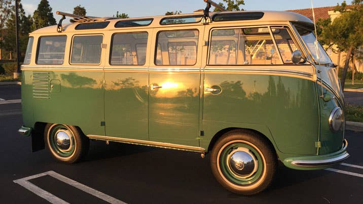 Volkswagen Bus 23-window type II green