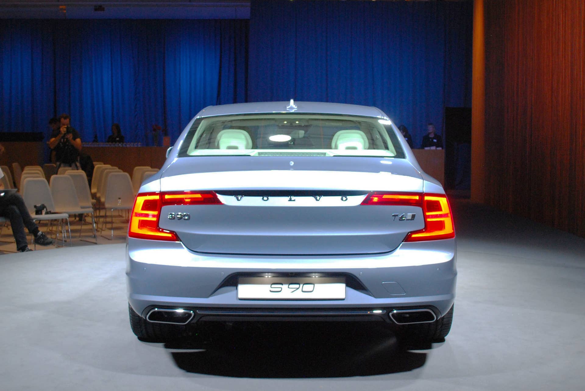 2017 Volvo S90 live rear