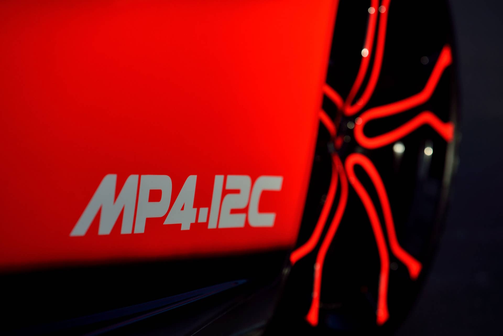 2012 McLaren MP4-12C High Sport side detail wheel