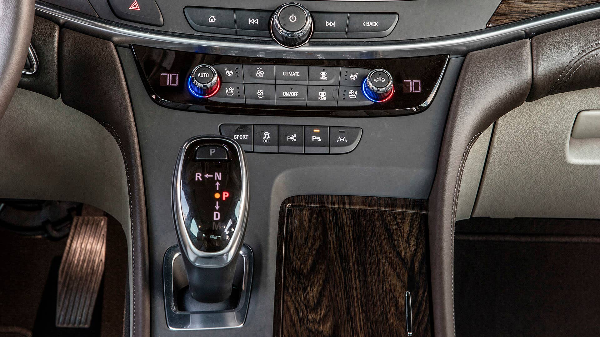 2017 Buick LaCrosse climate controls