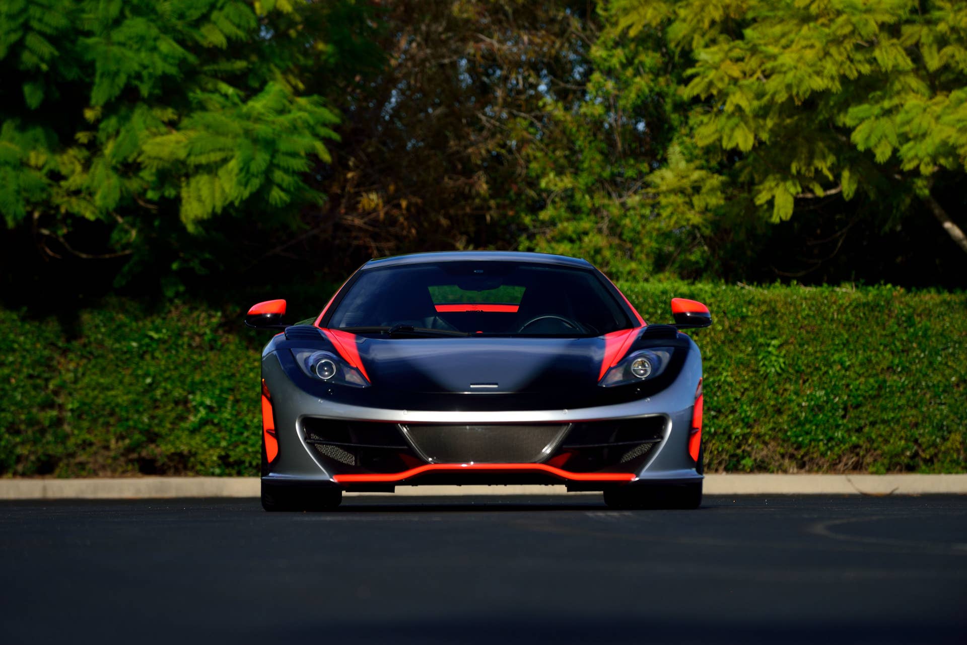 2012 McLaren MP4-12C High Sport front