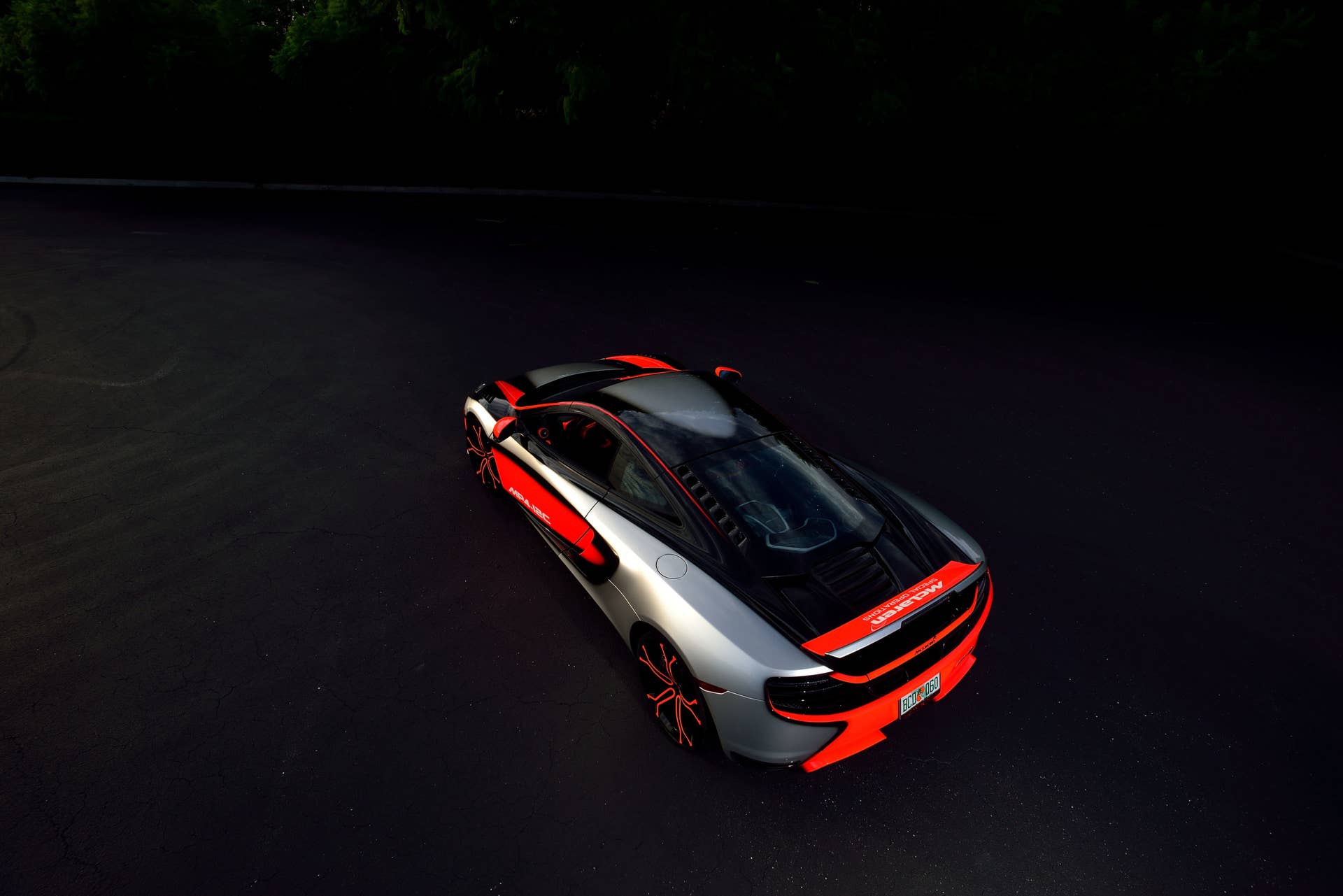 2012 McLaren MP4-12C High Sport above rear