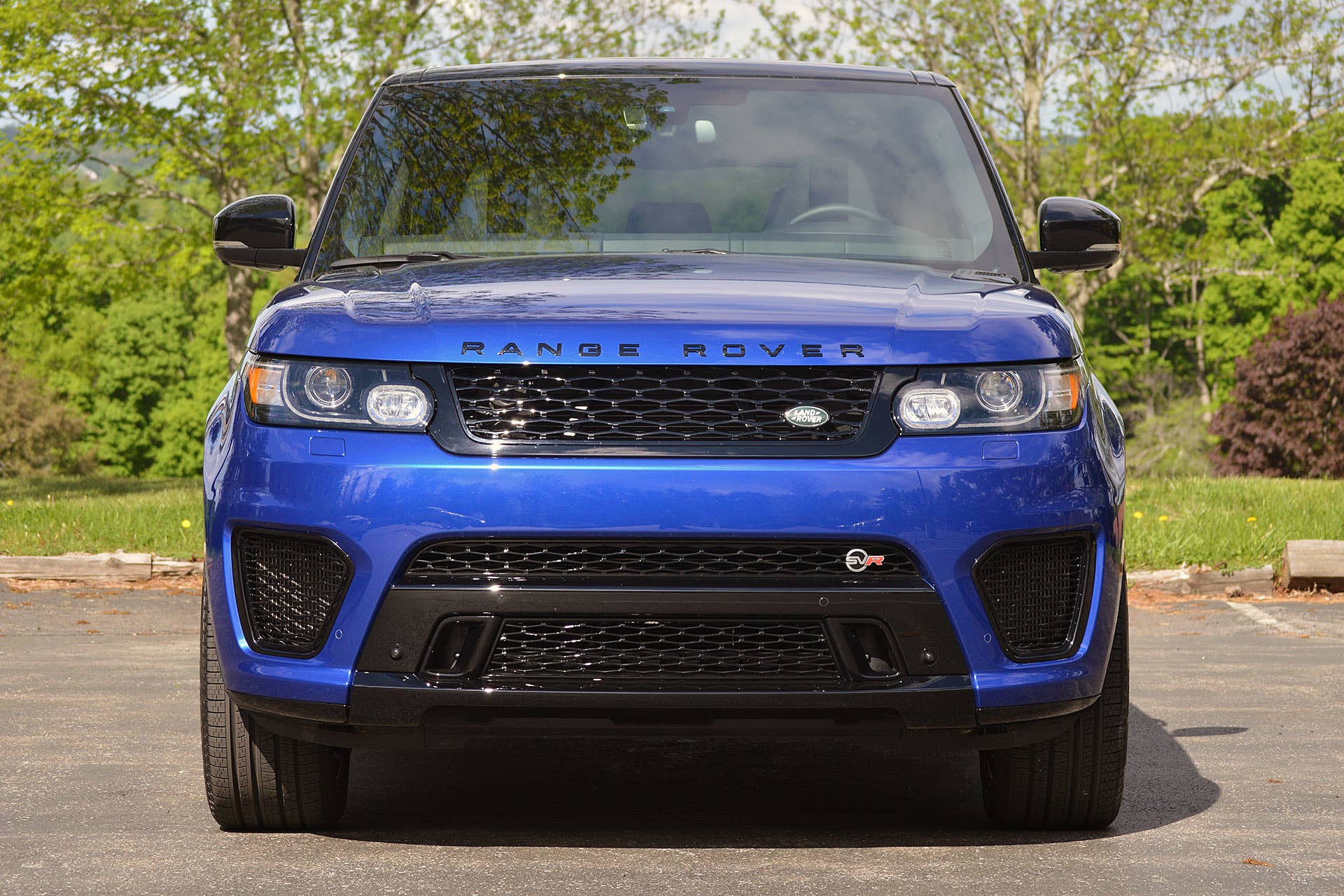 2015 Land Rover Range Rover Sport SVR front view