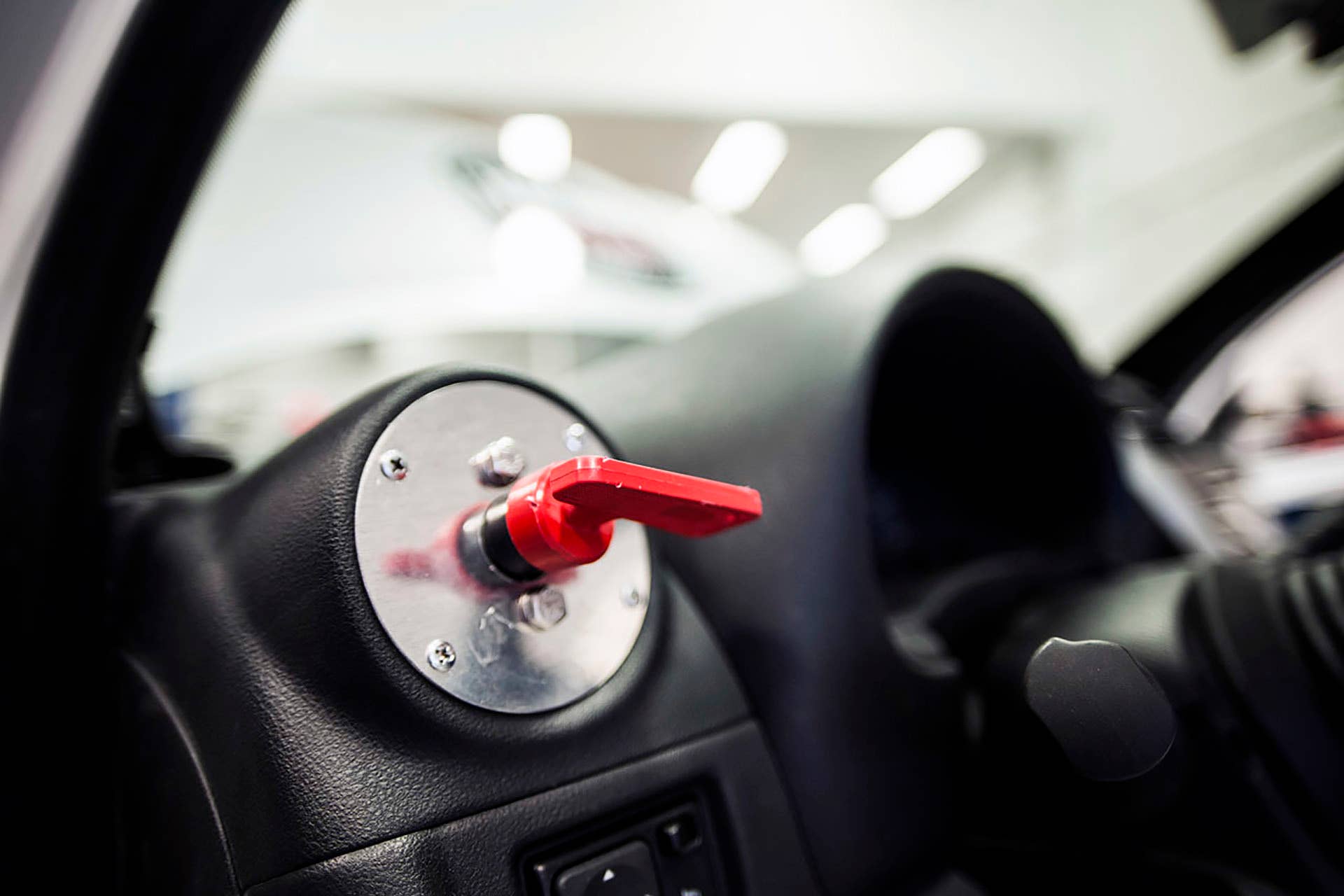 2015 Nissan Micra Cup ignition switch