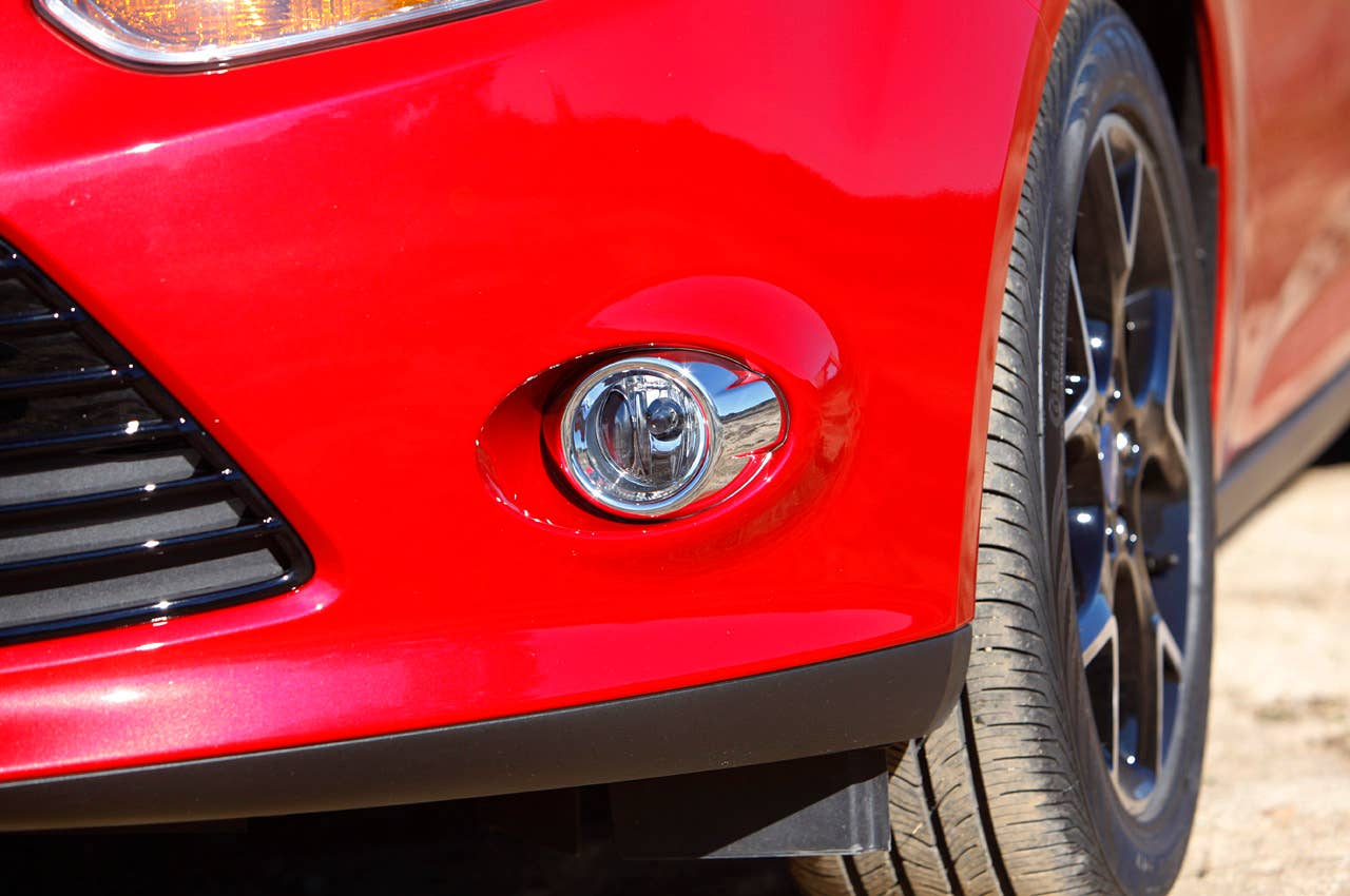 2012 Ford Focus front fascia