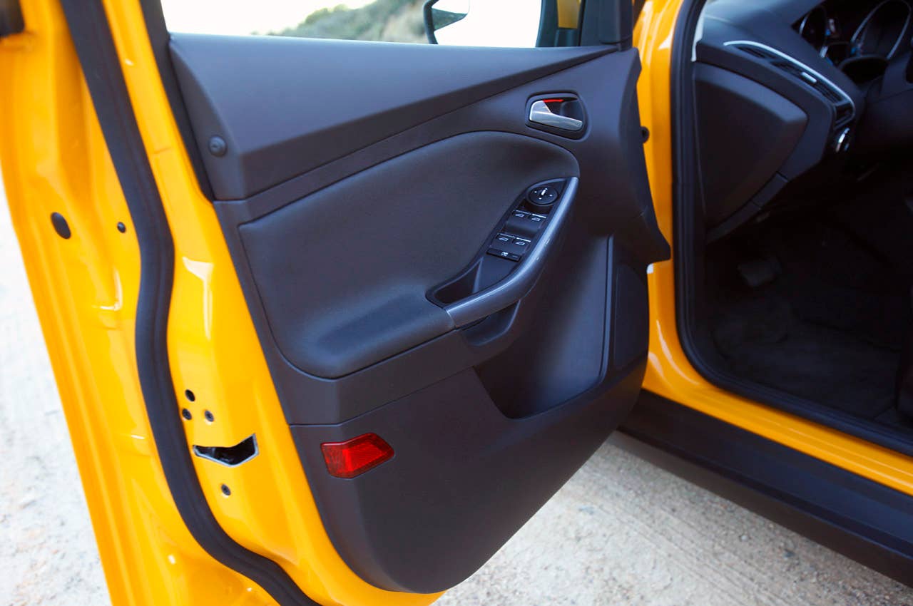 2012 Ford Focus door panel