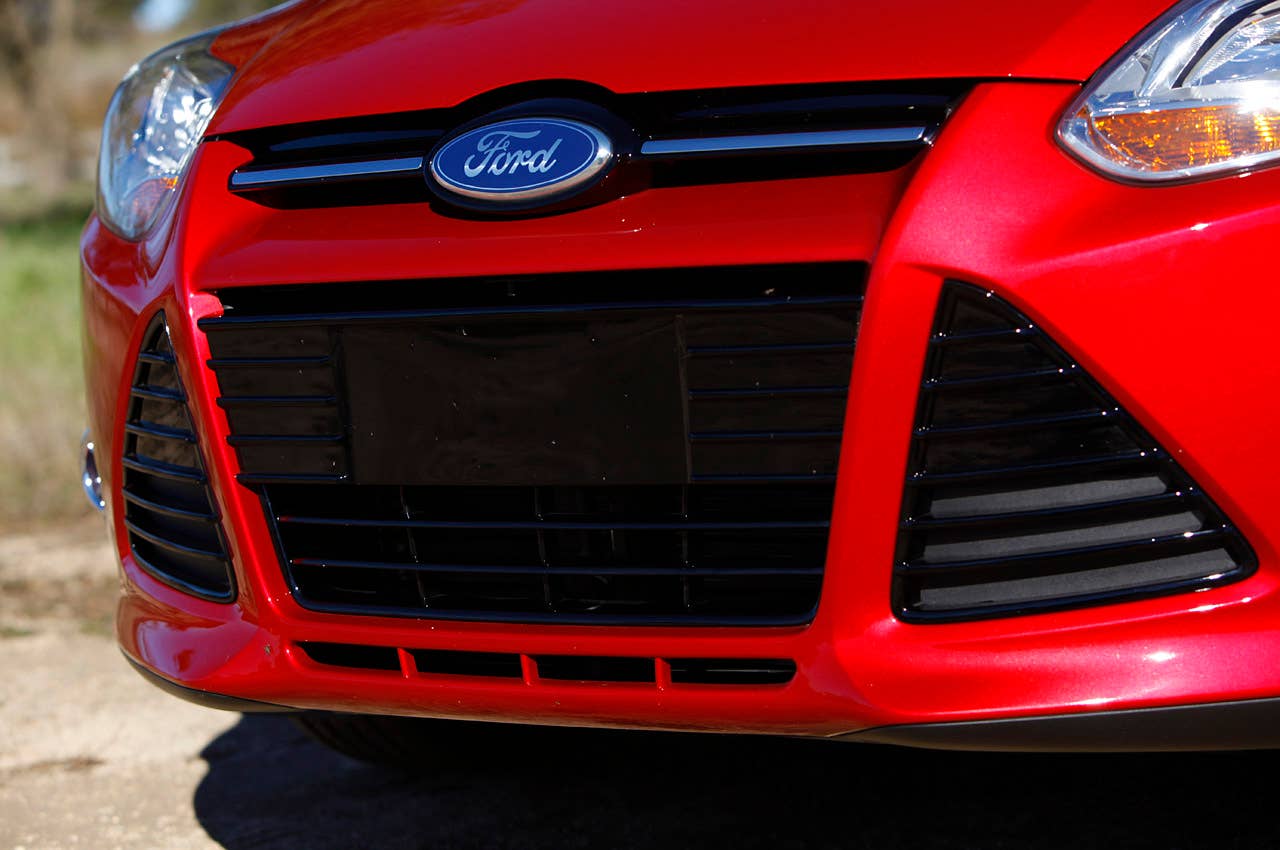 2012 Ford Focus grille