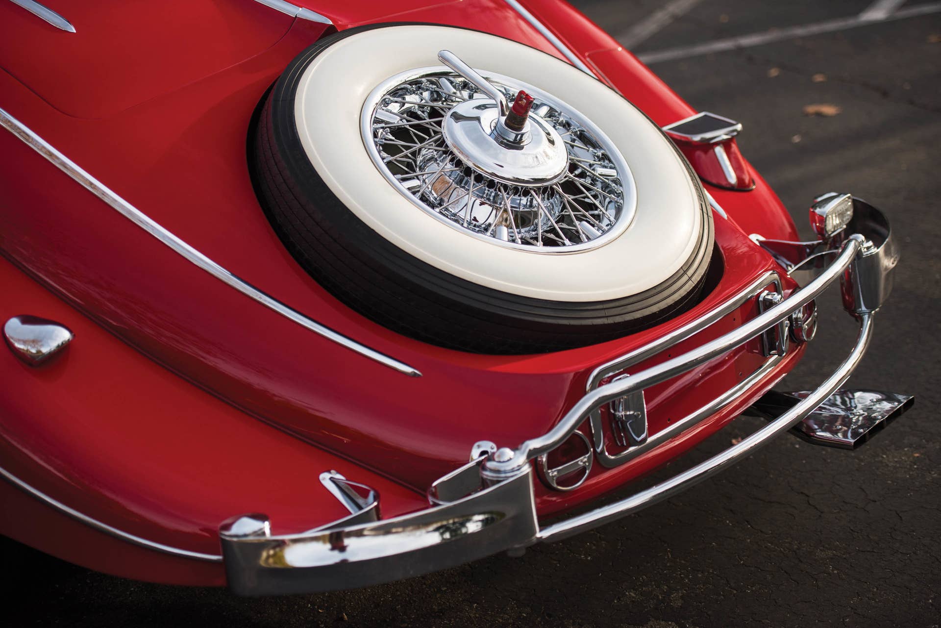 1937 Mercedes-Benz 540K Special Roadster spare tire
