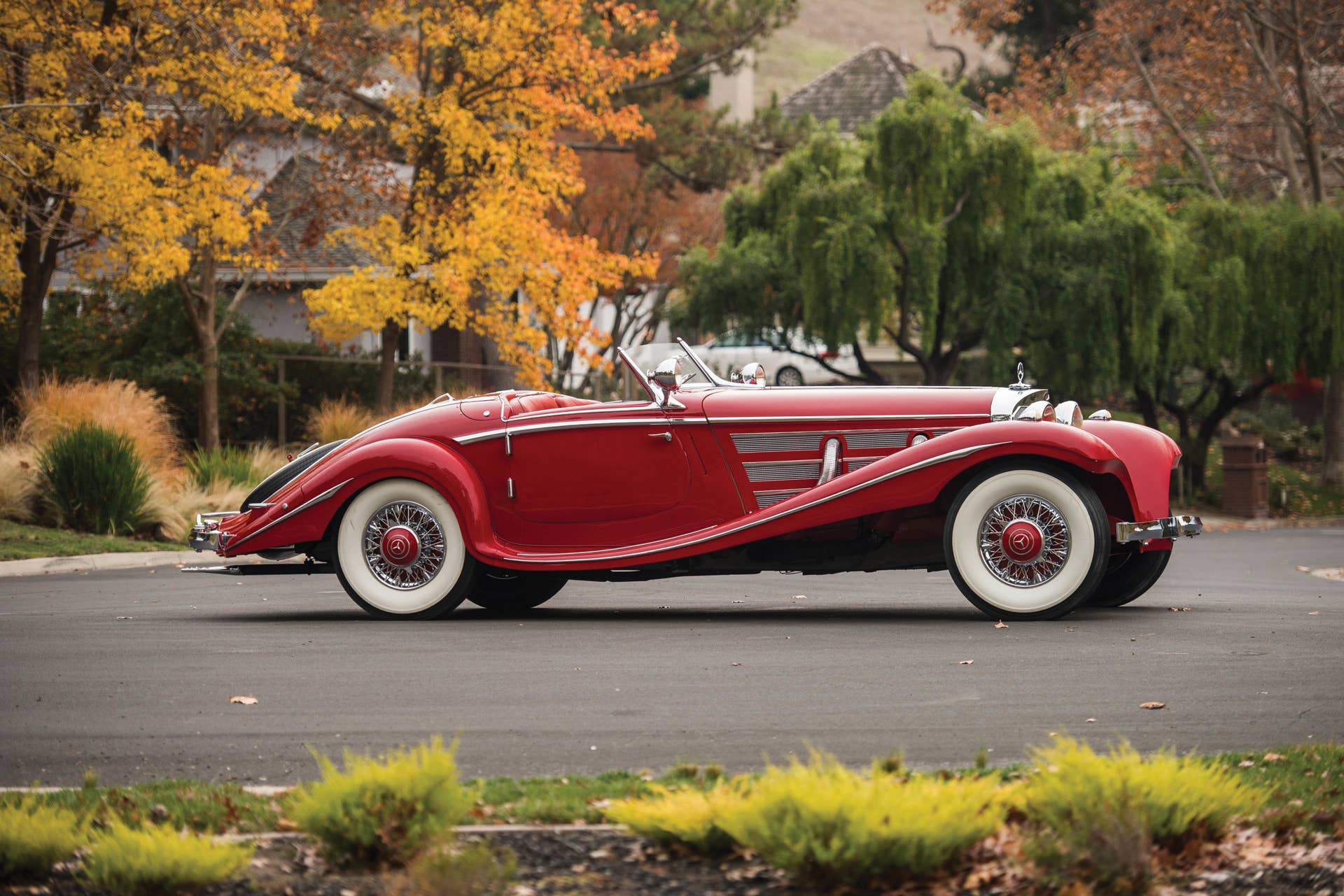 1937 Mercedes-Benz 540K Special Roadster static profile