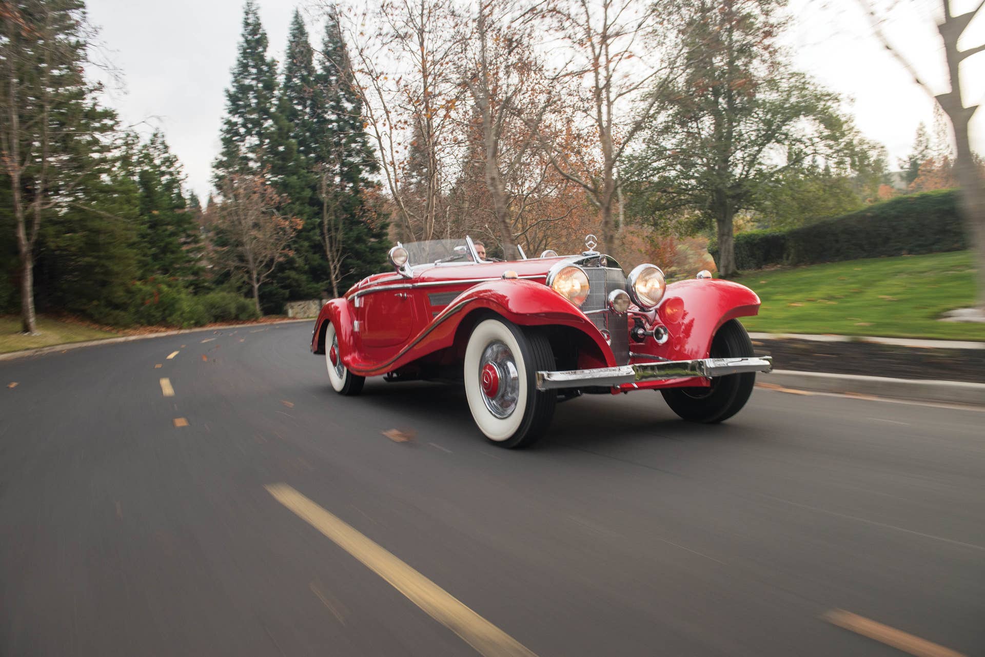 1937 Mercedes-Benz 540K Special Roadster motion front 3/4
