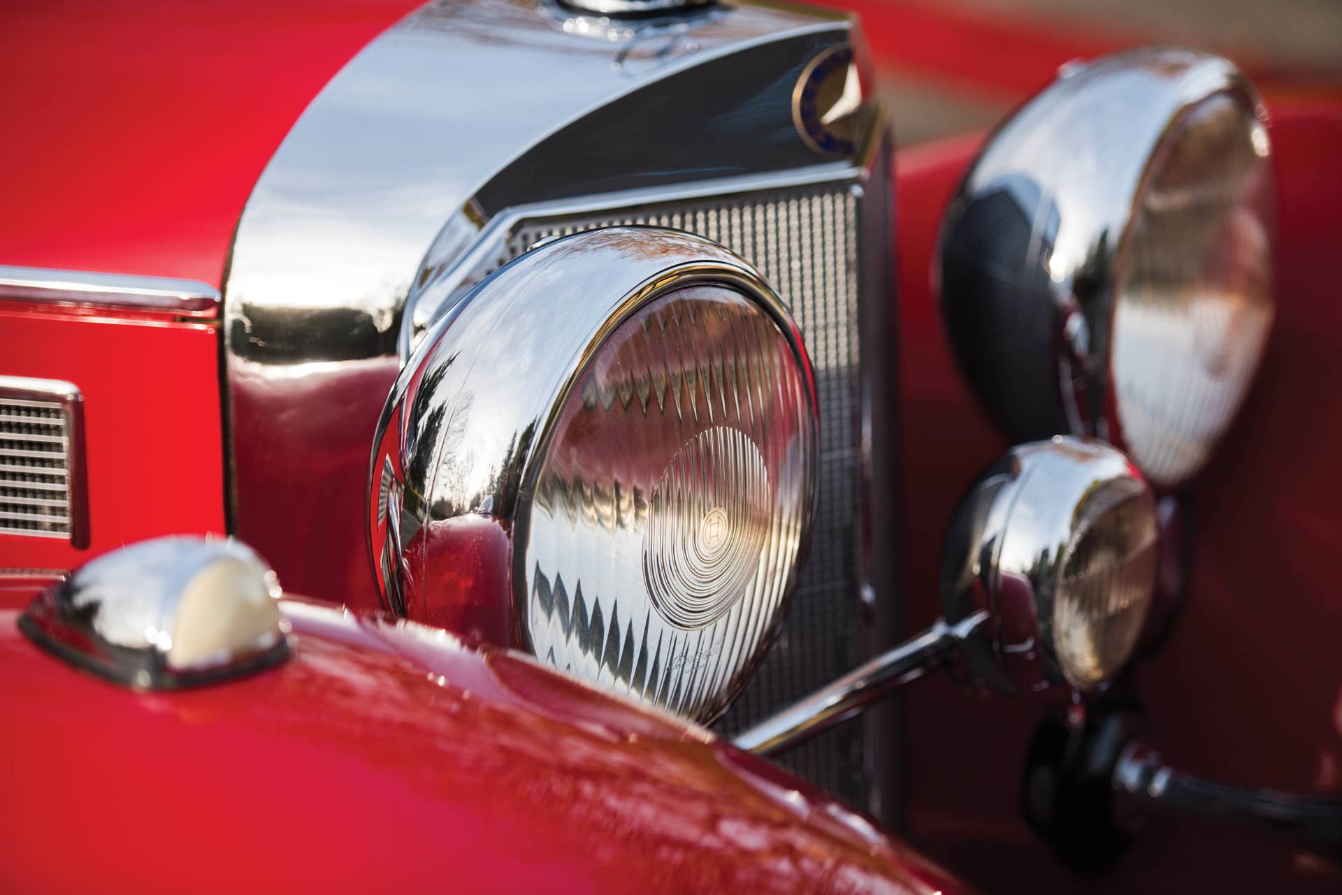 1937 Mercedes-Benz 540K Special Roadster lights