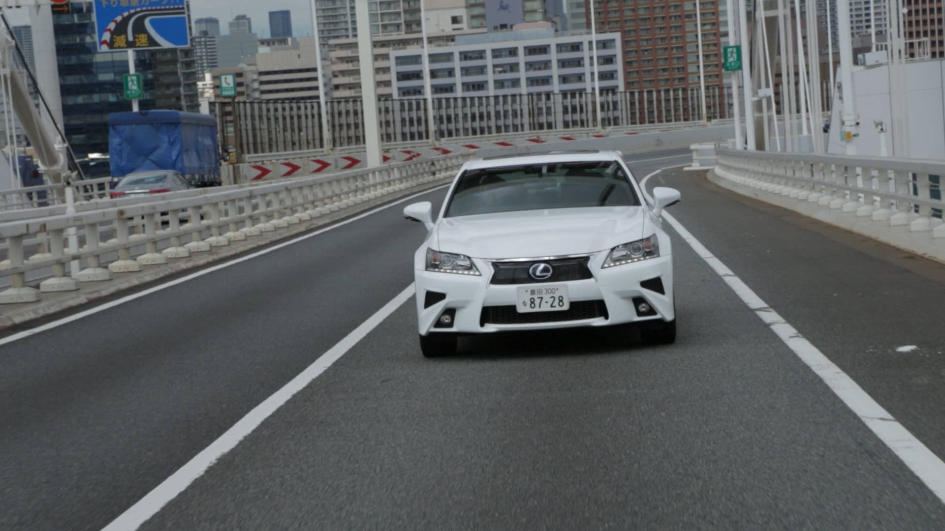 lexus gs toyota highway teammate cruising