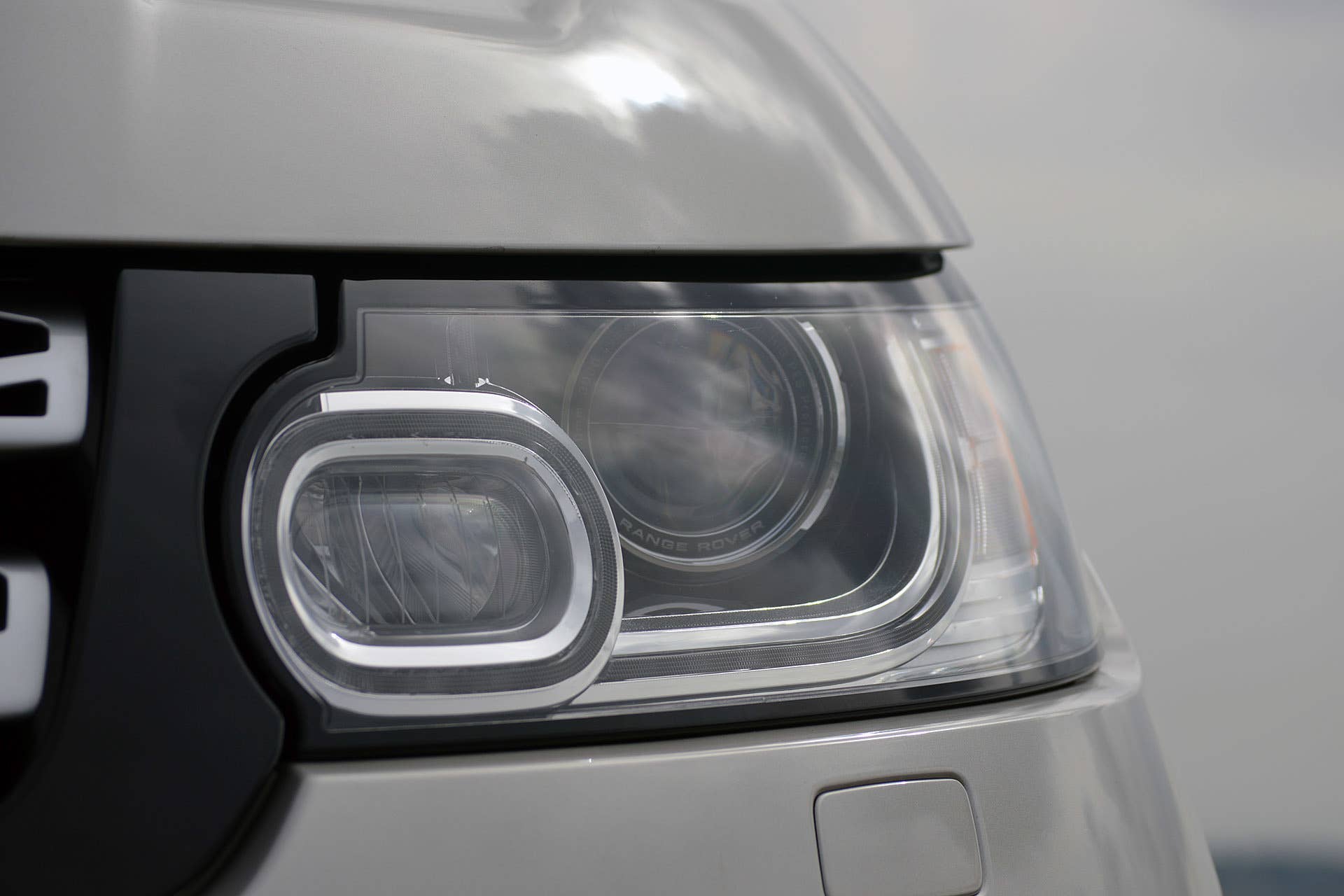 2016 Land Rover Range Rover Sport Td6 headlight