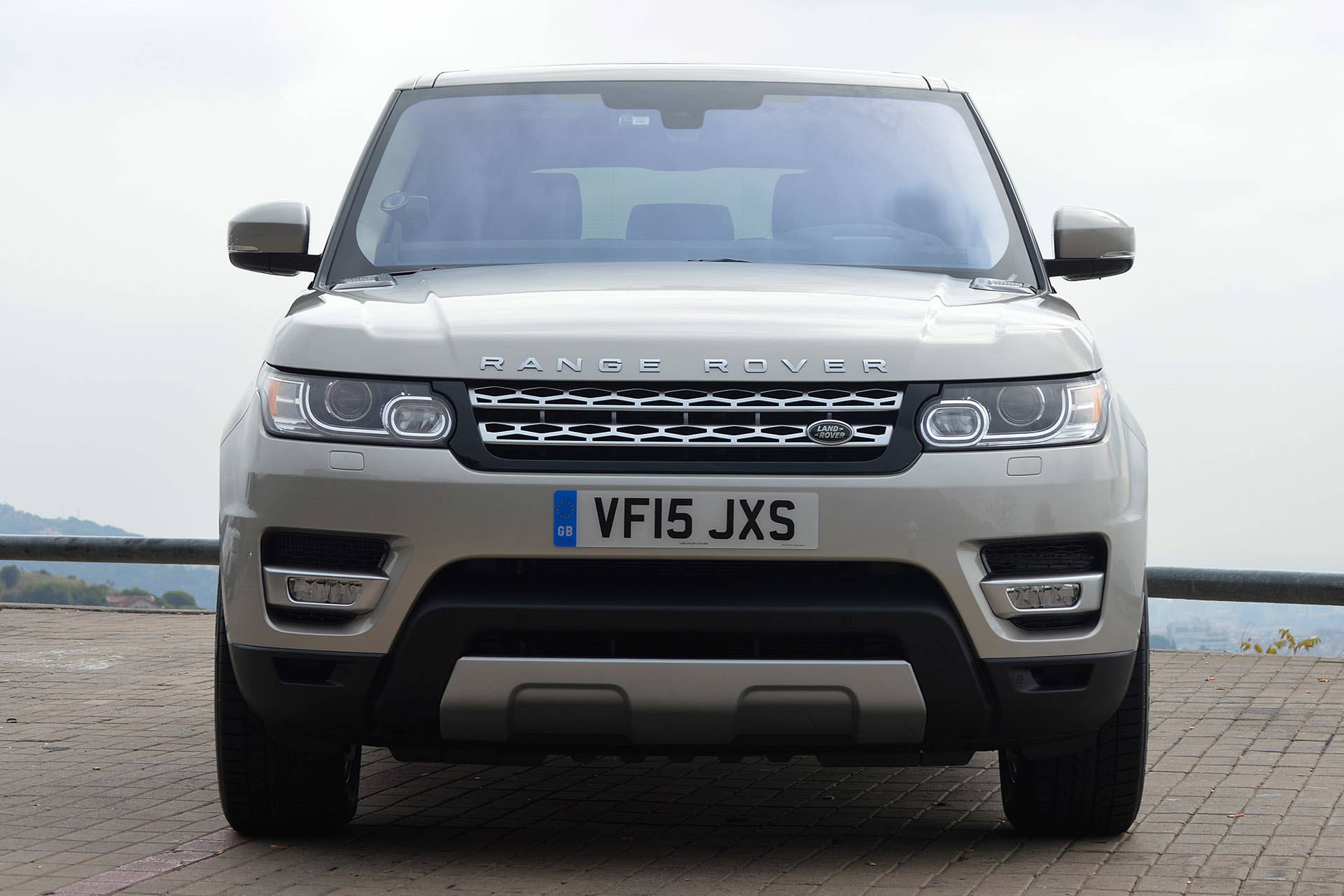 2016 Land Rover Range Rover Sport Td6 front view