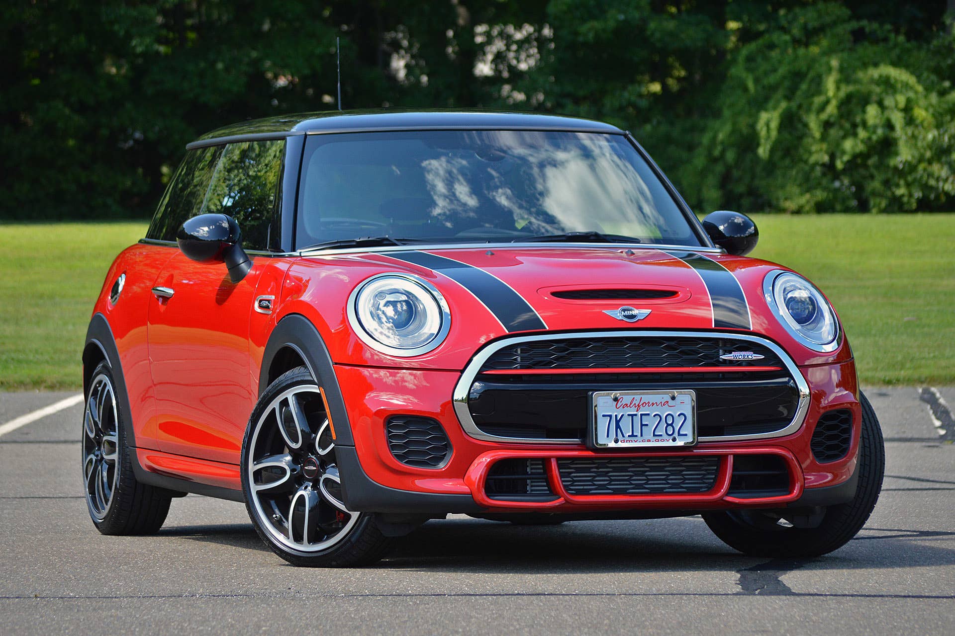2015 Mini John Cooper Works Hardtop front 3/4 view