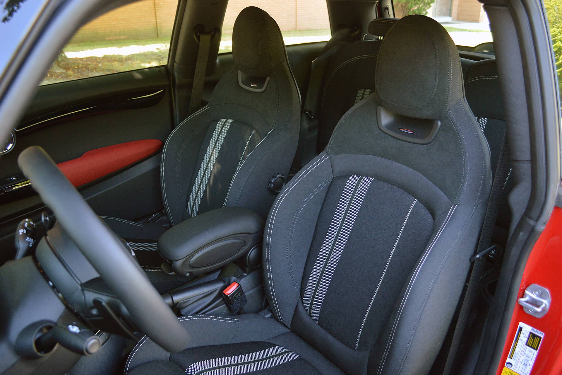 2015 Mini John Cooper Works Hardtop front seats